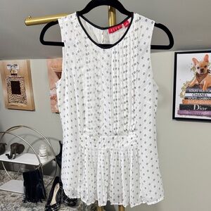 EUC Elle White Sleeveless Printed Pleated Camisole with Black Trim Front Pleats